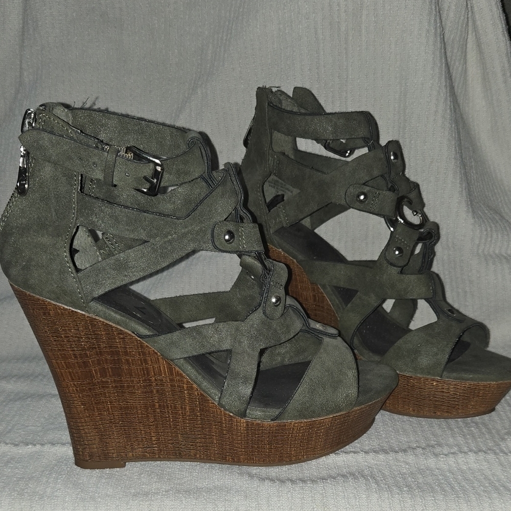Chic Green Wedge Sandals Very Sexy Shoes, Size 7 - Picture 5 of 10